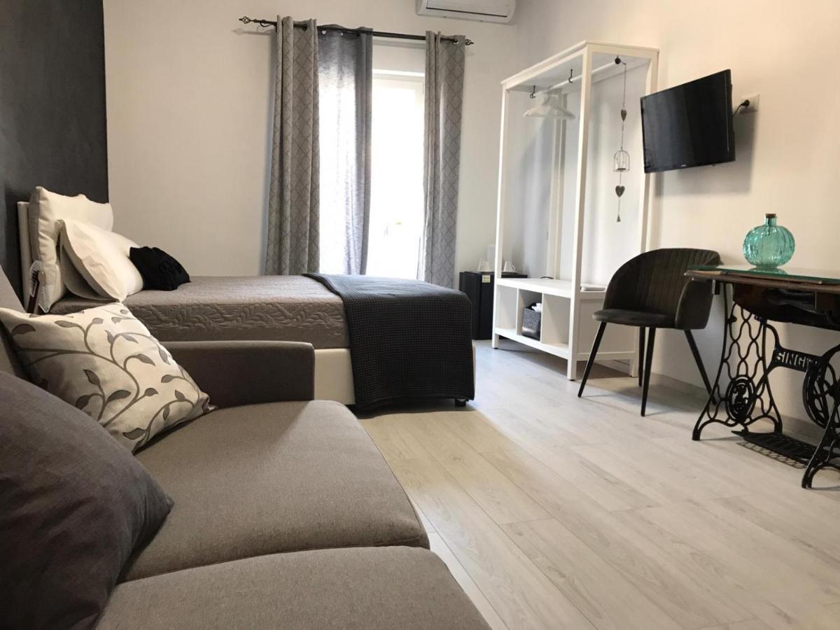 B&B Le Stanze Al Centro Agrigento Bagian luar foto